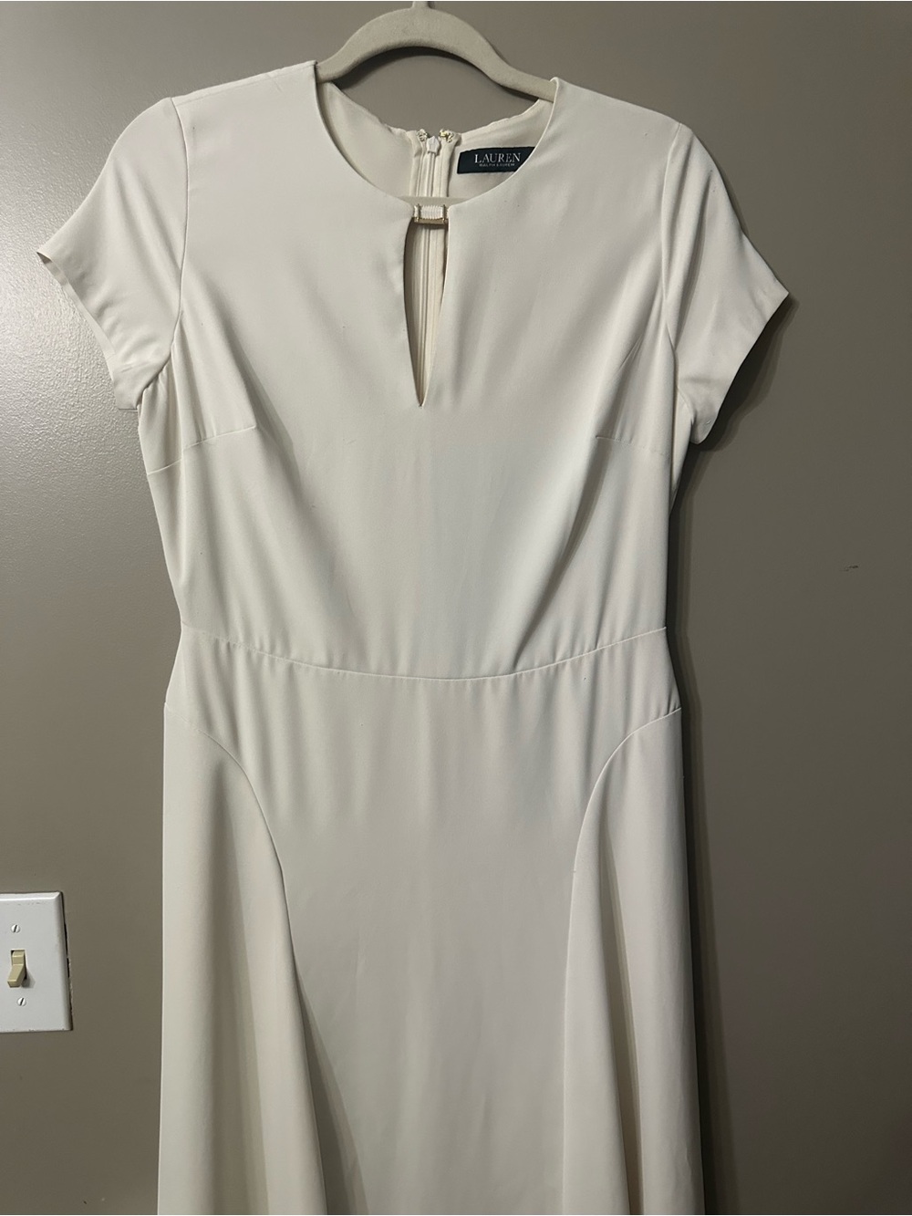 Lauren Ralph Lauren Cream Keyhole Midi Dress with Gold Accent